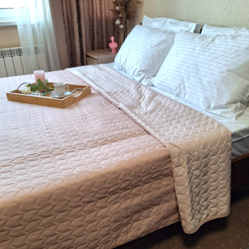 Bedspread SoundSleep Tenderness Quilted Velour 220x240 cm Powder (94396249)